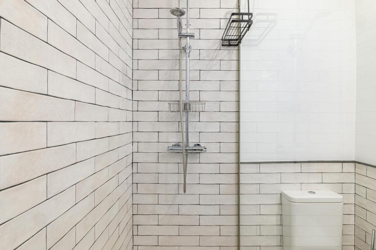 Vintage Apartment Near Puerta Del Sol Madrid Bagian luar foto