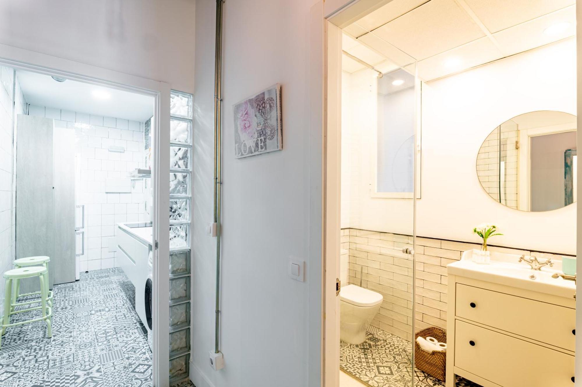 Vintage Apartment Near Puerta Del Sol Madrid Bagian luar foto