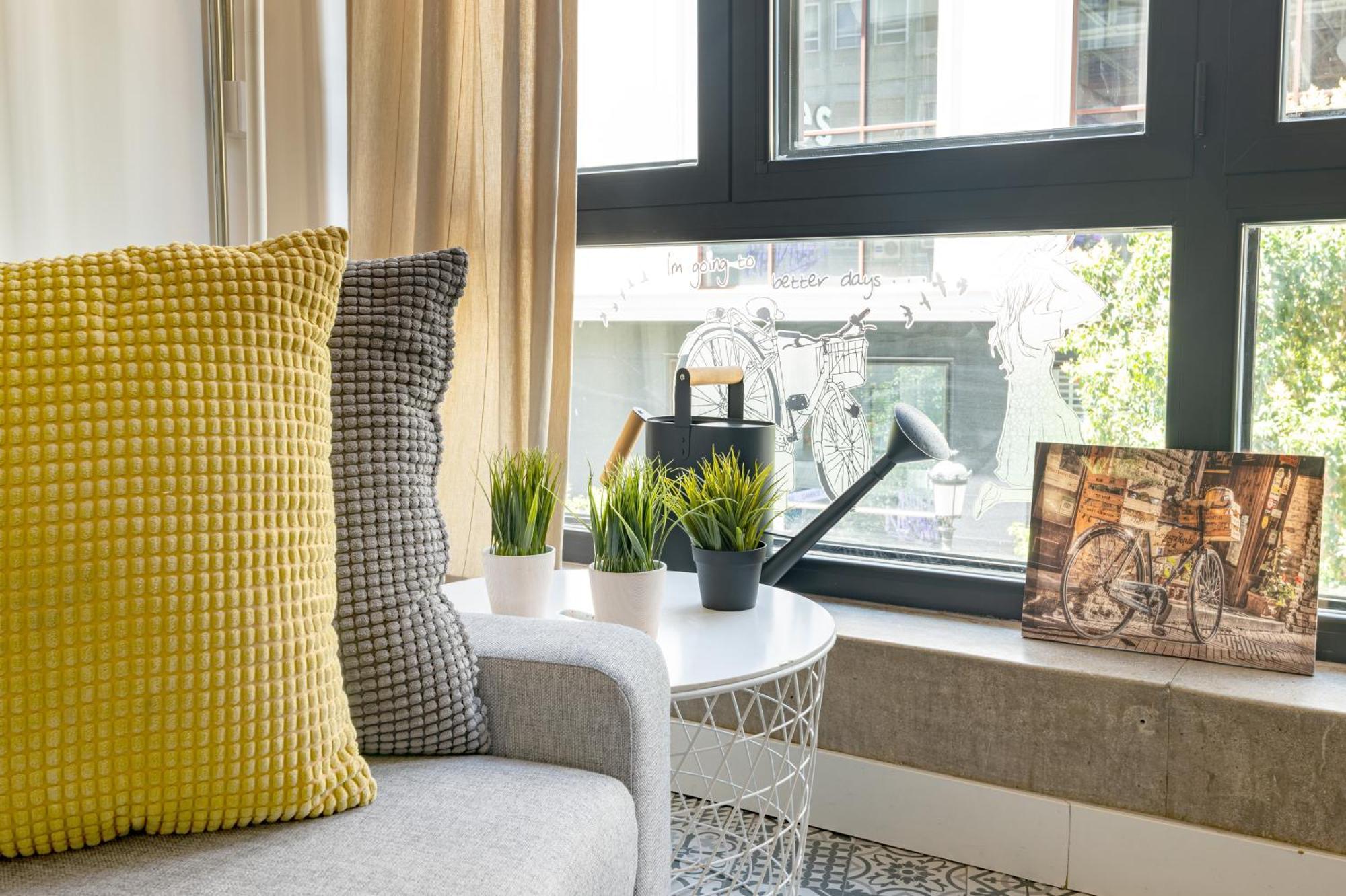 Vintage Apartment Near Puerta Del Sol Madrid Bagian luar foto