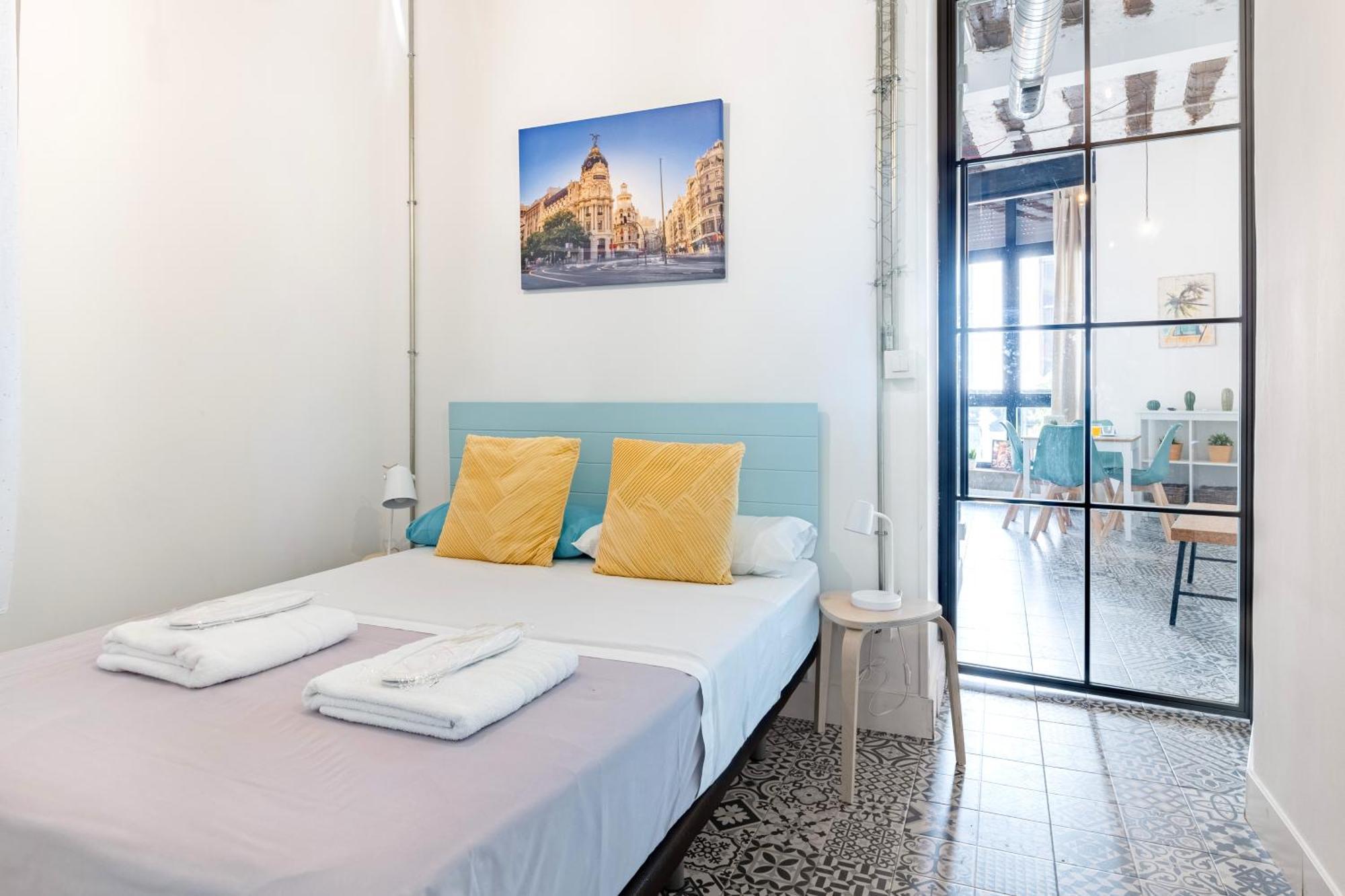Vintage Apartment Near Puerta Del Sol Madrid Bagian luar foto